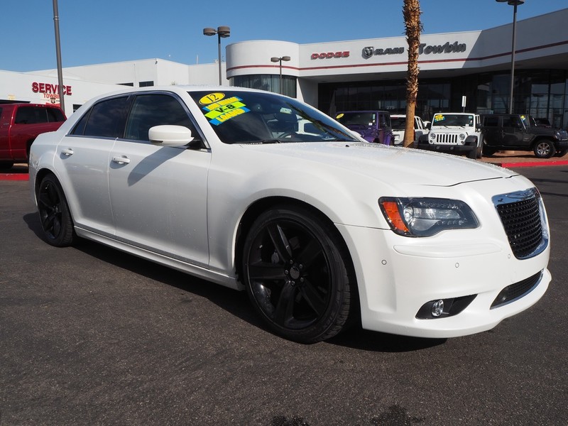 Chrysler 300 srt8 2012